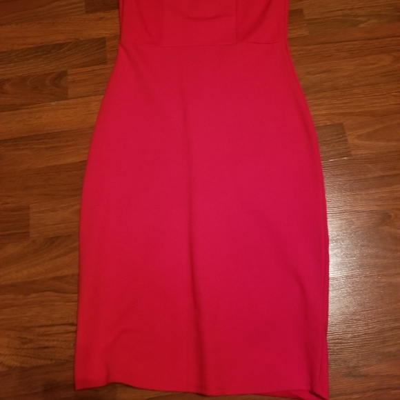 Dress - Picture 3 of 5